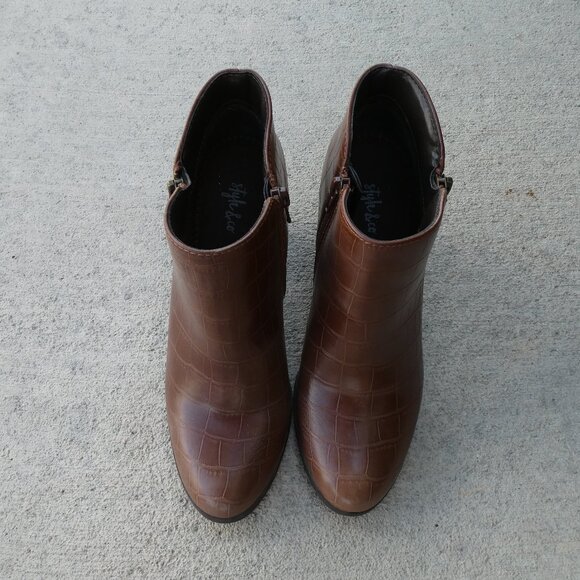 Style & Co Women’s Ankle Booties Size 7 Medium - Picture 1 of 11